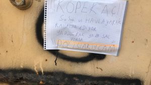 Komşu yazdığı notla tatlı sert uyardı