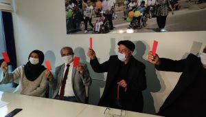 Romanlardan Toroğlu’na kırmızı kart