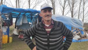 Solakoğlu, 40 yıldır çadırda yaşıyor