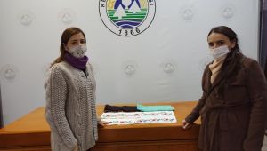 Türksoy, annesinden kalan başörtüyü müzeye bağışladı