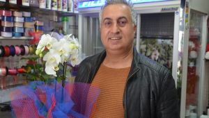 8 Mart’ta çiçeği çiçekçiden alın önerisi