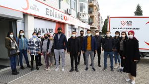 Edirne'de 70 yabancı öğrenciden kan bağışı