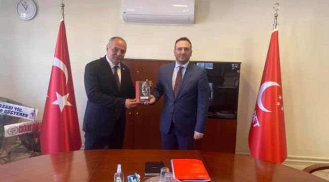 İYİ Parti’den Tekin’e hayırlı olsun ziyareti