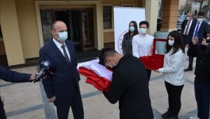 Yola çıkan bayrak Çanakkale’de dalgalanacak