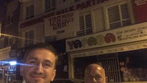 CHP pankartı ikinci defa gece yarısı indirildi