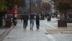 Edirne’de yağmur beklerken dolu yağdı