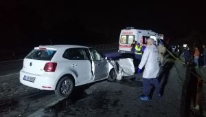 Kamyona arkadan çarpan otomobilin sürücüsü yaşamını yitirdi