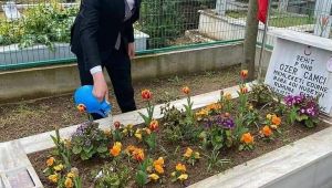 Ülkü Ocaklarından şehit kabirlerini ziyaret