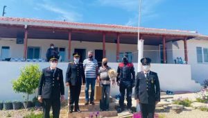 Enez'de güvenlik güçleri gazileri ziyaret etti
