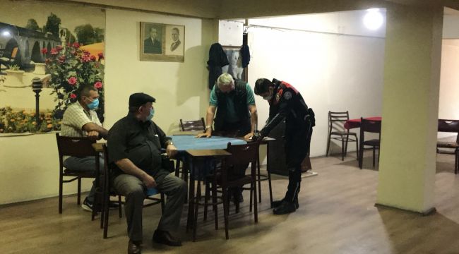 Kahvehanede tedbirlerine uymayanlara tutanak