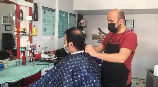Kapanmadan sonra berberler yoğun mesaide