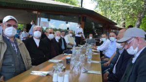 Huzurevi sakinleri 1,5 yıl sonra dışarıda