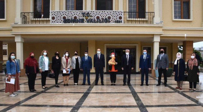 ‘Kadınlarımız birleşiyor, üretiyor ve kazanıyor’