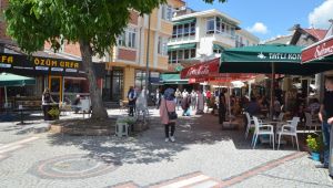 Kafe ve lokantalarda müşteri heyecanı