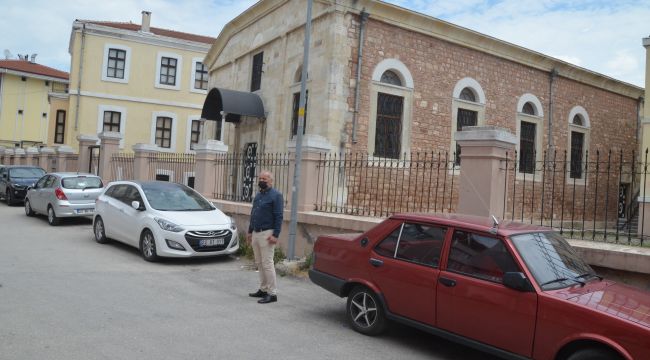 Mahalle muhtarından tarihi binayı kurtaralım çağrısı