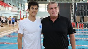 Milli yüzücü Aslan, 800 metre serbestte olimpiyat A barajını geçti