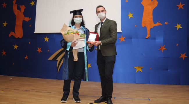 Öğrencilerin diploma heyecanı