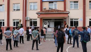 Ortaokullarda yüz yüze eğitim başladı
