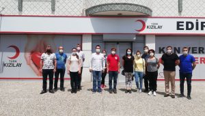 Trakya üniversitesinden gönüllü kan bağışı