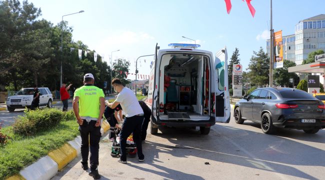 Zincirleme trafik kazasında 3 kişi yaralandı