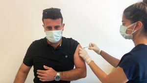 18 yaş üstünün yarısından fazlası en az bir doz aşı oldu
