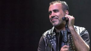 Haluk Levent, konserinde Saros'u dillendirdi