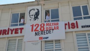 Malum pankart aynı yerine asıldı