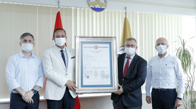 Meriç köprüsünün tapu senedi tablosu hediye edildi
