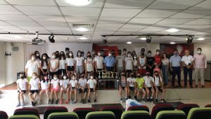 Minik sporculardan 9 kupa ve 48 madalya