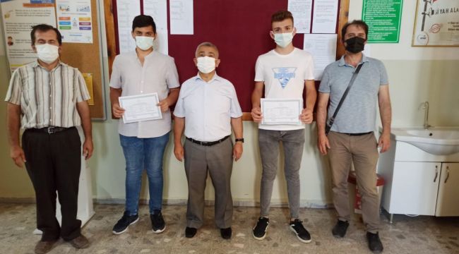 Öğrencilere mesleki diplomaları verildi