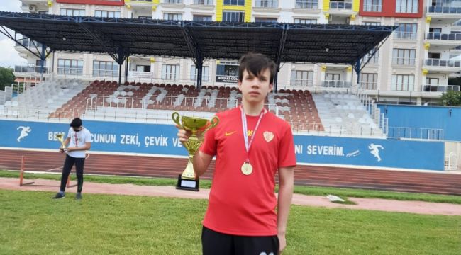 Top sektirme yeteneğiyle dikkat çekiyor