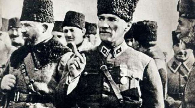 ‘Değişmez başkomutanımız Atatürk’tür’