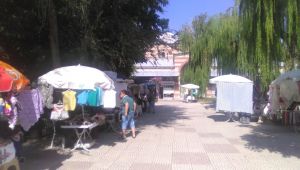 El emekleriyle torun okutuyorlar