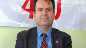 ‘Elimizde var olan uçakları uçuramıyoruz’
