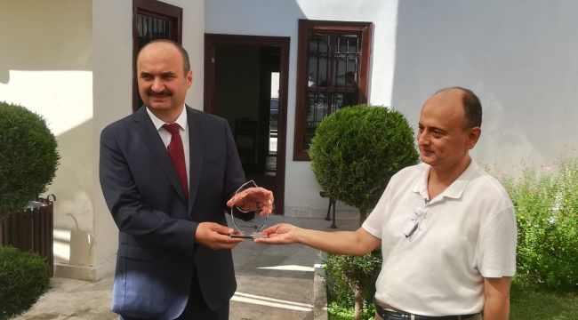 Emeği geçenler takdirname ile ödüllendirildi