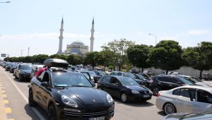 Kapıkule'de gurbetçilerin dönüş yoğunluğu sürüyor