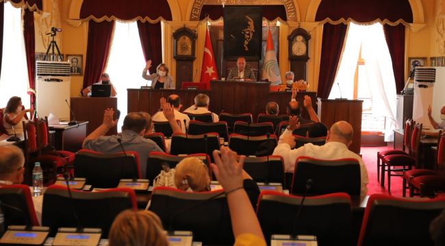 Meclisten toplu taşımaya zam