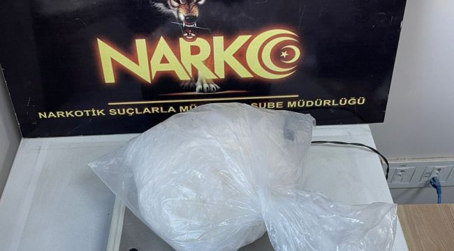 Otomobilde uyuşturucu ele geçirildi