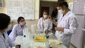 TÜ’den ‘Temel Laboratuvar Eğitimi’