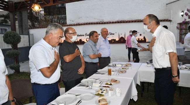 Vali Canalp, Muharrem İftarında Canlarla Bir Araya Geldi