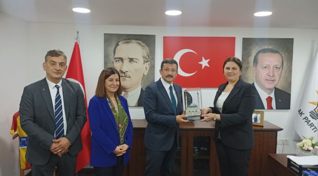 AK Partinin gündeminde sosyal medya vardı