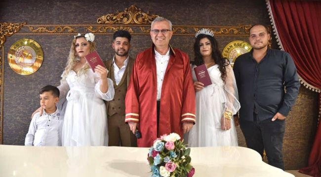 Arka arkaya evlenen kuzenler birbirlerinin nikah şahidi