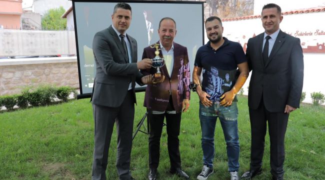 Gürkan’dan masa tenisi sözü