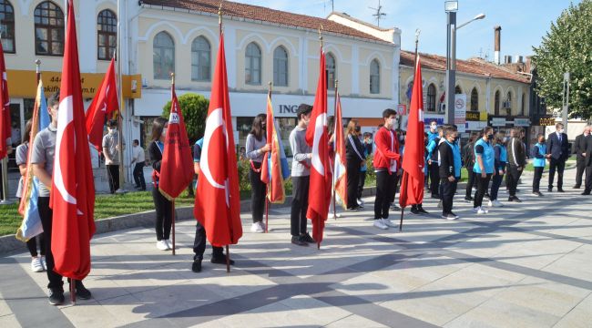 İlköğretim haftası törenle kutlandı