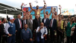 Kel Aliço Yağlı Güreşleri'nin başpehlivanı İsmail Koç oldu
