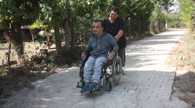 Vali Canalp, yol talebini karşılıksız bırakmadı