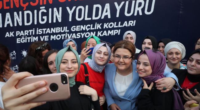 Yanık, Keşan'daki ‘Motivasyon Kampı'nda gençlerle bir araya geldi