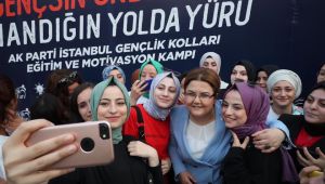 Yanık, Keşan'daki ‘Motivasyon Kampı'nda gençlerle bir araya geldi