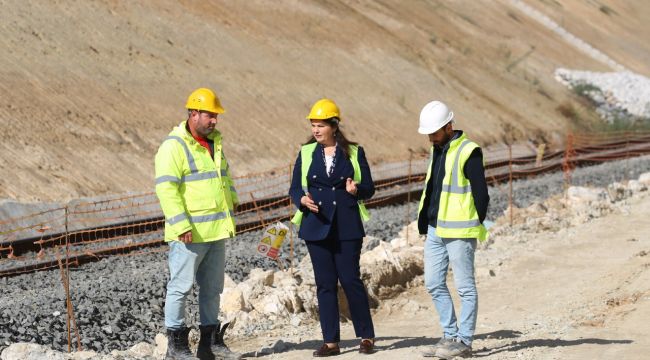 ‘153 kilometrelik hattın yarısı tamamlandı’