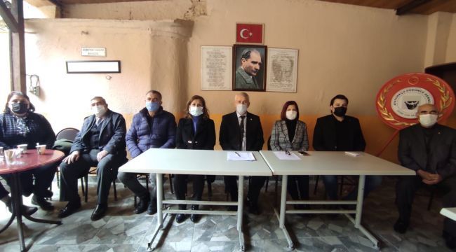 ‘Cumhuriyet kimsesizlerin kimsesidir!’